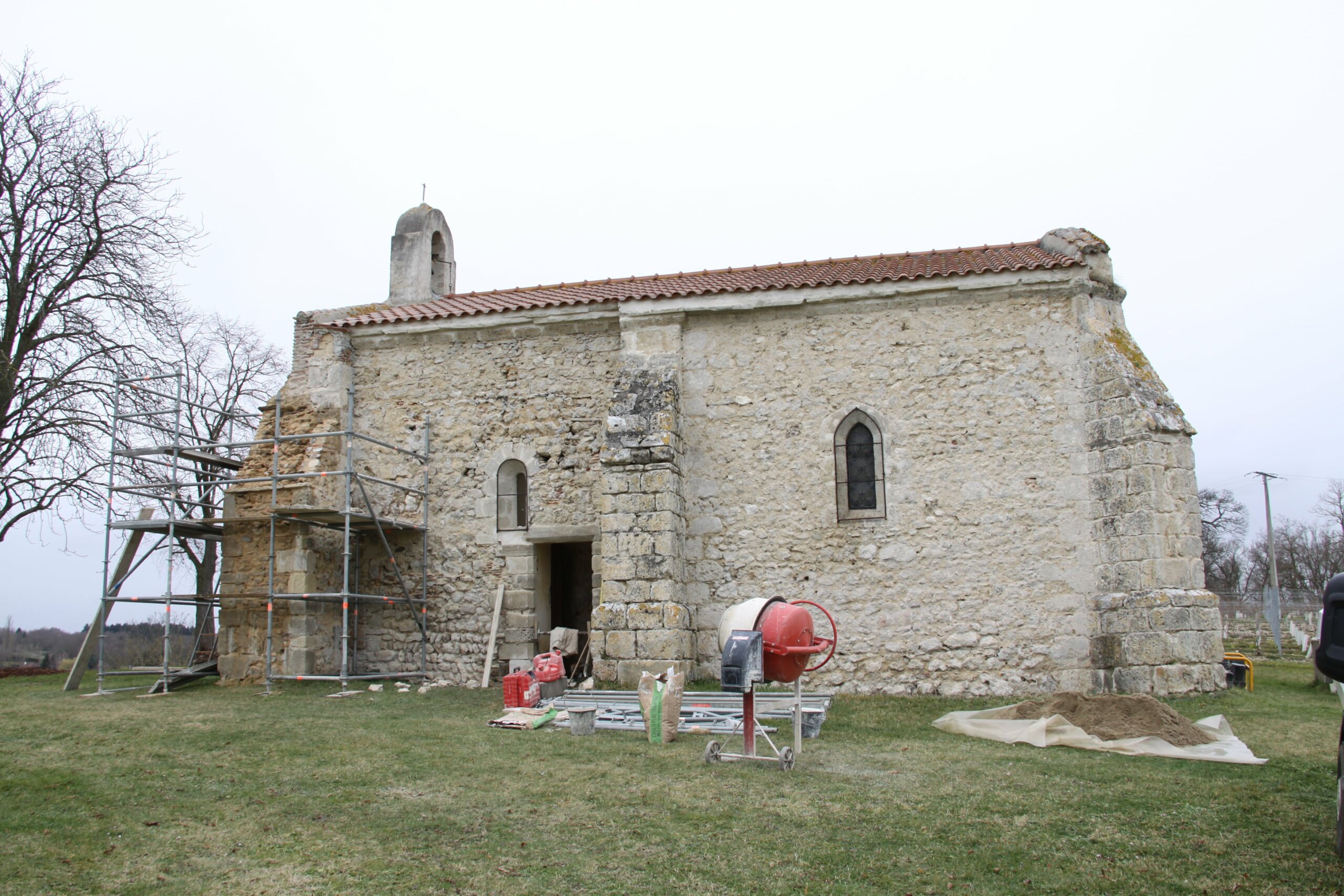 2014 ag chapelle de briailles façade extérieur pierres apparentes 3