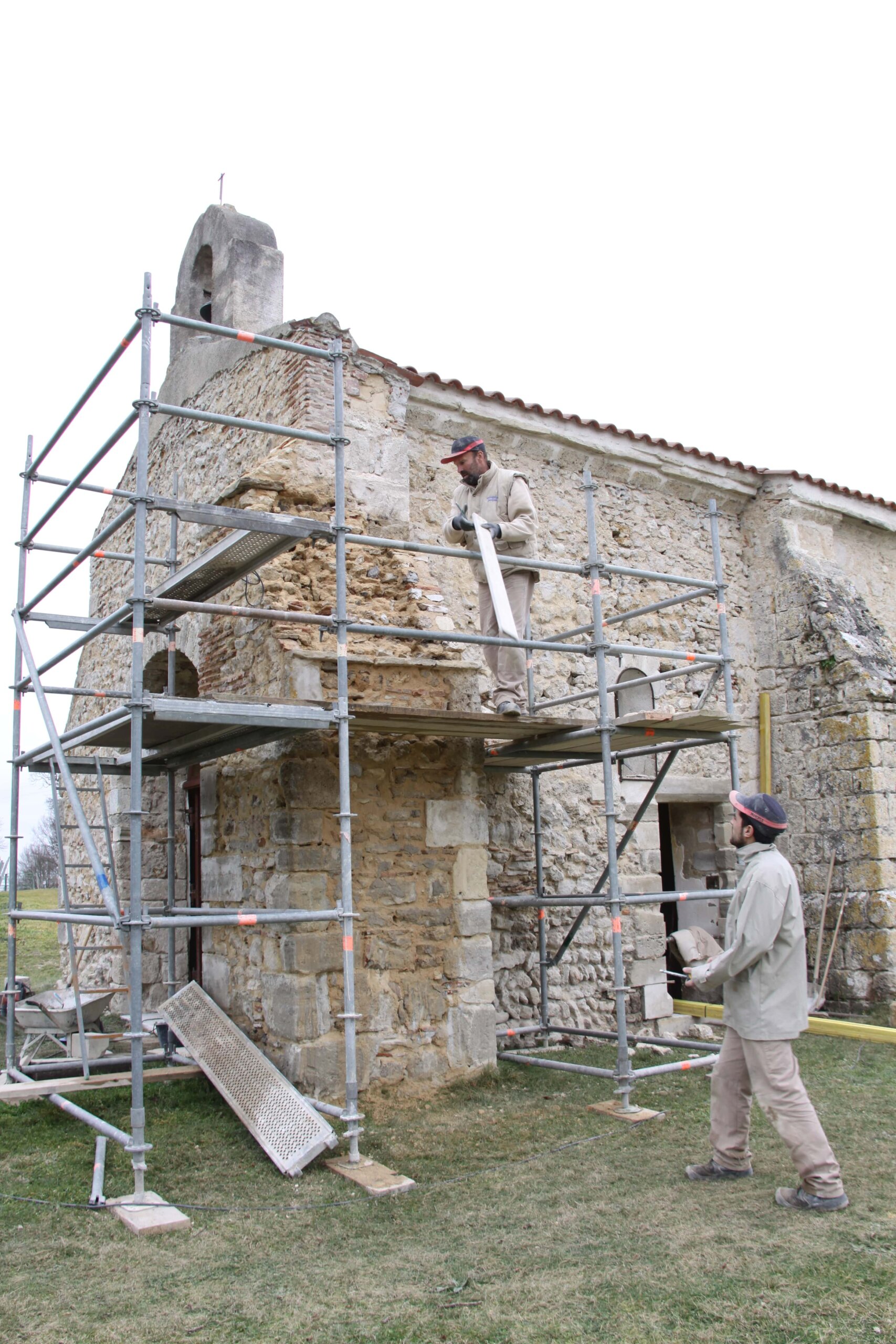 2014 ag chapelle de briailles façade extérieur pierres apparentes 4JPG